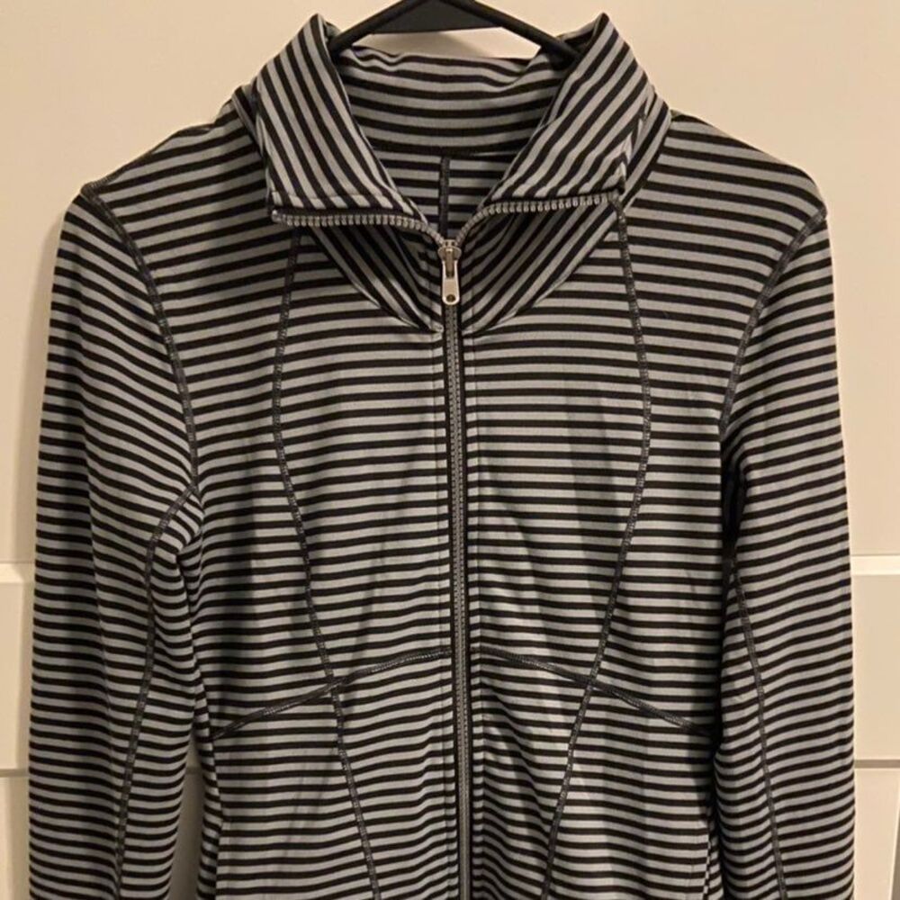 Reebok Women's Play Dry Athletic Jacket XS